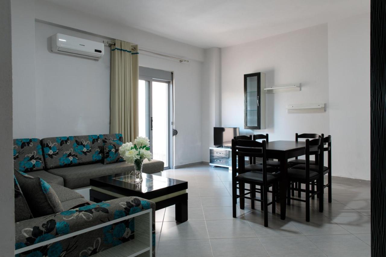 סרנדה Grand Blue Aparthotel מראה חיצוני תמונה