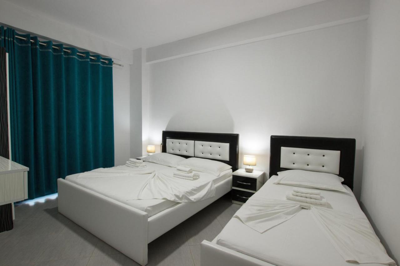 סרנדה Grand Blue Aparthotel מראה חיצוני תמונה