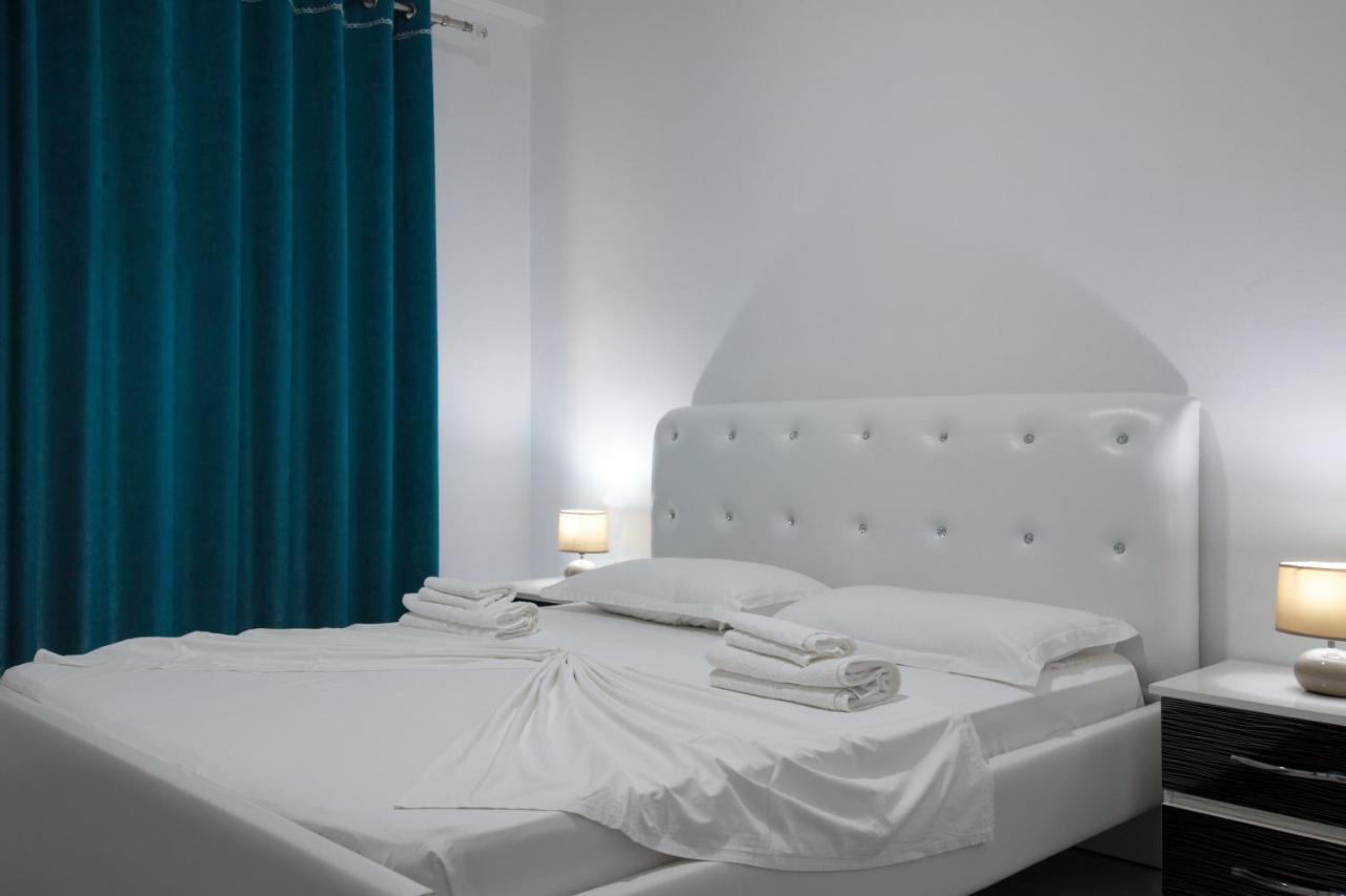 סרנדה Grand Blue Aparthotel מראה חיצוני תמונה