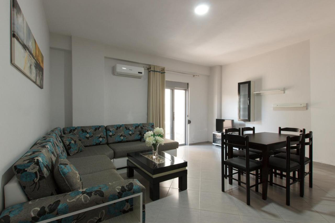 סרנדה Grand Blue Aparthotel מראה חיצוני תמונה