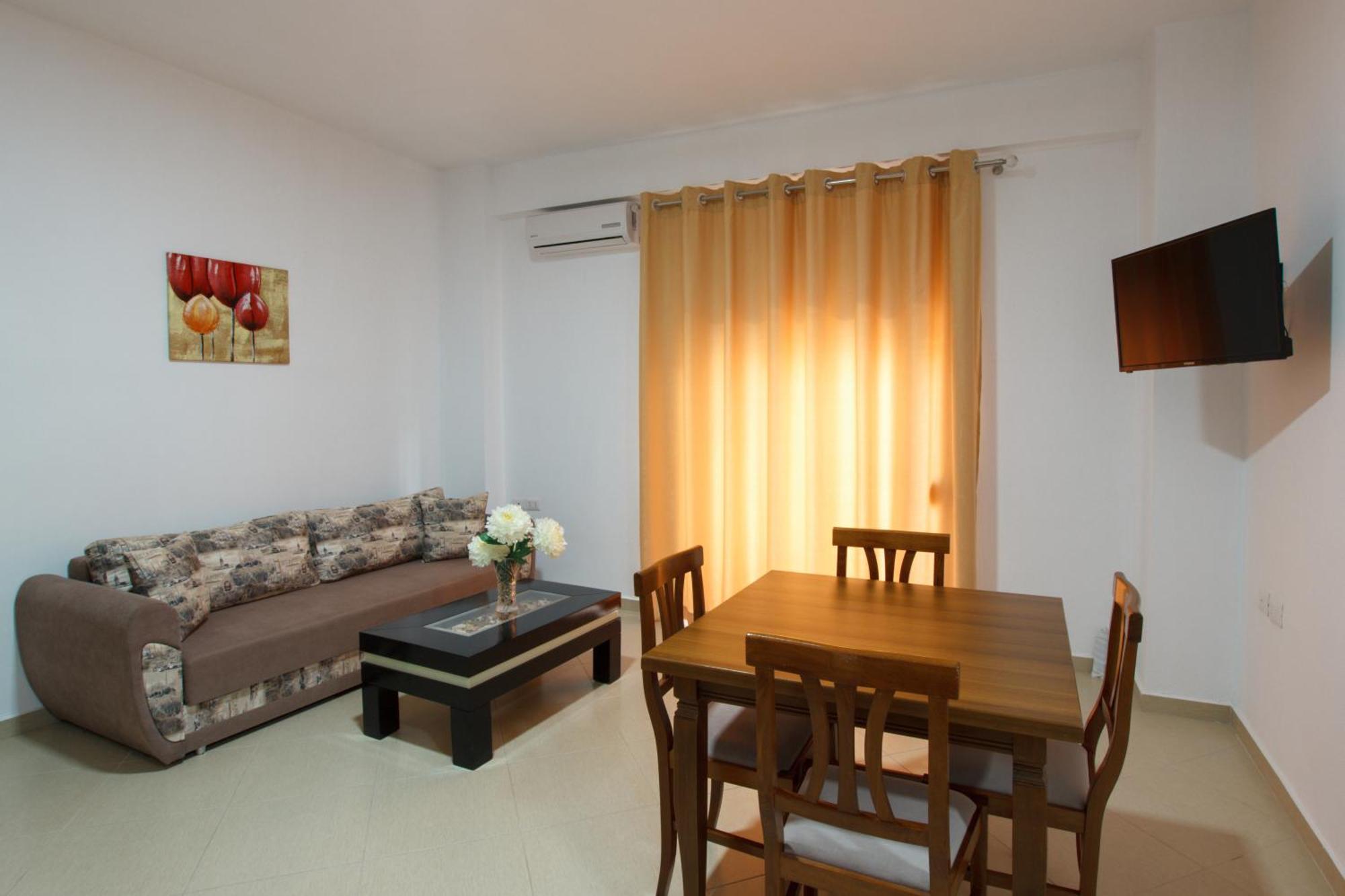 סרנדה Grand Blue Aparthotel מראה חיצוני תמונה